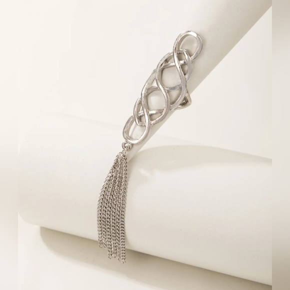 Silver Loops Tassel Chain Ring! - Picture 4 of 6